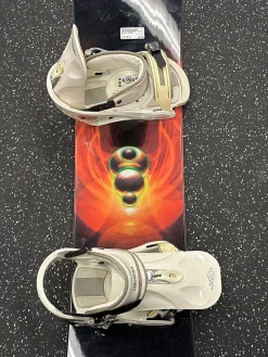 Used Burton CRUZER Mens Board/Bindings Black 145 cm