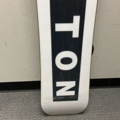 Used Burton CUSTOM S Boys Board/Binding White And Black 145 cm