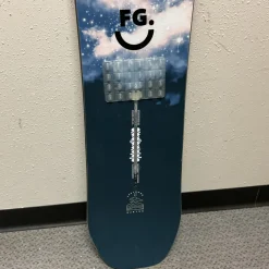 Used Burton FEELGOOD Womens Snowboard Only Navy Blue 142 cm