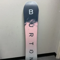 Used Burton FEELGOOD Womens Snowboard Only Navy Blue 142 cm