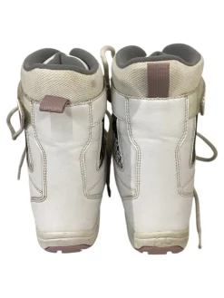 Used Burton FREESTYLE Girls Snowboard Boots White Youth 06.0