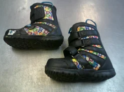 Used Burton GIRLS Girls Snowboard Boots Black Junior 04