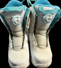 Used Burton GROM BOA Girls Snowboard Boots White Junior 01