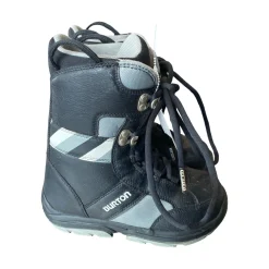 Used Burton GROM LACE Boys Snowboard Boots Black Junior 04