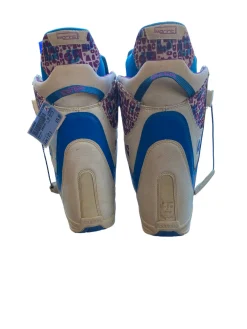Used Burton IMPRINT 1 Girls Snowboard Boots White Youth 07.0