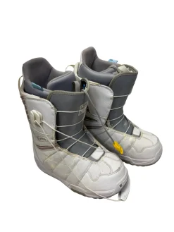 Used Burton MINT Womens Snowboard Boots White Size 9