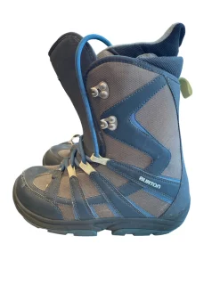 Used Burton MOTO Womens Snowboard Boots Navy Blue Senior 8