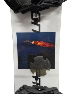 Used Burton Process Flying V Mens Snowboard 157 cm with Flow Fuse Hybrid Bindings (Black, Size L/XL)