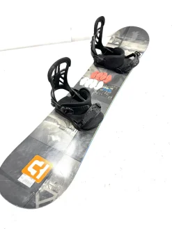 Used Burton PROCESS W/ S/M UNION BINDINGS Boys Board/Binding Black 138 cm