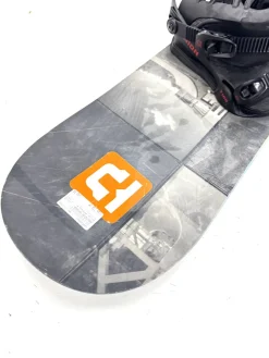 Used Burton PROCESS W/ S/M UNION BINDINGS Boys Board/Binding Black 138 cm