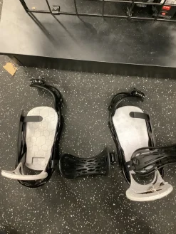 Used Burton SMALLS Mens DH Bindings Black