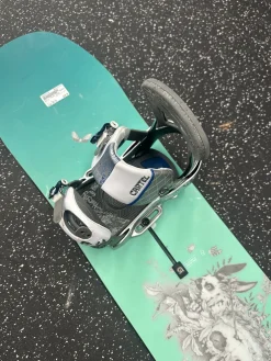 Used Burton TALENT SCOUT Womens Board/Bindings Teal 149 cm