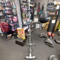 Used Cap Weight Stand