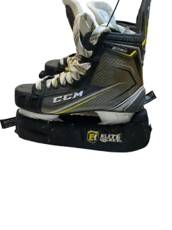 Used CCM 9060 Senior Hockey Skate Senior 8