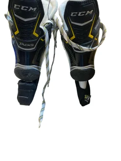 Used CCM 9060 Senior Hockey Skate Senior 8