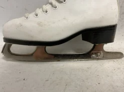 Used CCM CHAMPION DELUXE Girls Figure Skate White Junior 02