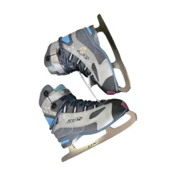 Used CCM FIGURE SKATE Girls Softboot Skate Carolina Blue Junior 06