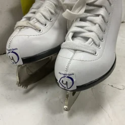 Used CCM PIROUETTE Girls Figure Skate White Junior 04
