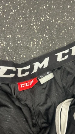 Used CCM PN5591 Senior Hockey Bottom 3X
