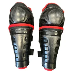 Used CCM SG Youth Shin Guards Black 8