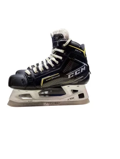 Used CCM SUPER TACKS 9370 Junior Goalie Skate Junior 04.5