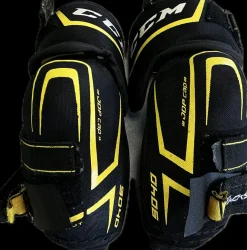 Used CCM TACKS 9040 Junior Elbow Pads MD