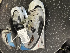 Used CCM VECTOR 6.0 Senior Goalie Skate Senior 5.5