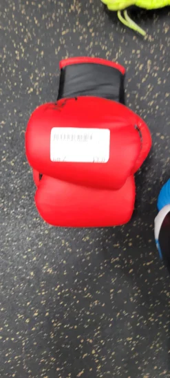 Used Century Heavy Bag Gloves Red SM