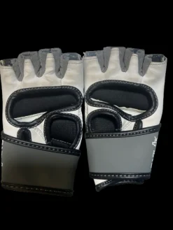 Used Century Martial Arts Gloves Black And Green SM