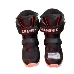 Used Chamonix CHX Boys Snowboard Boots Black Junior 04
