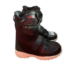 Used Chamonix CHX Boys Snowboard Boots Black Junior 04