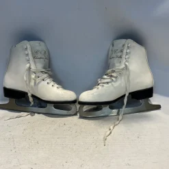 Used Champion Sports SKATES Girls Figure Skate White Junior 02