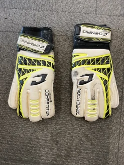 Used Champro COMPETITION GOALIE GLOVES Soccer Goalie Gloves White 7