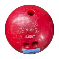 Used Columbia 300 RED Bowling Ball