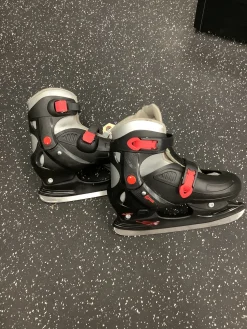 Used COUGAR ADJUSTABLE SKATES Double Runner Skate Black Adjustable
