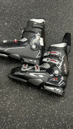 Used Dalbello AERRO 57 Mens DH Ski Boot Black 315 MP - M13.5
