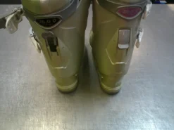 Used Dalbello VANTAGE Womens DH Ski Boot White 260 MP - M08 - W09