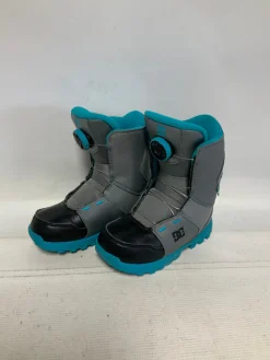 Used DC Shoes SCOUT 2017 Girls Snowboard Boots Grey Junior 02