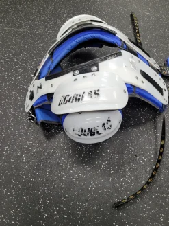 Used Douglas Z-25 FB Shoulder Pads White SM