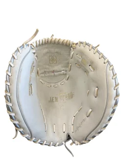 Used Easton JEN SCHRO BB/SB Catchers RH Throw White 33