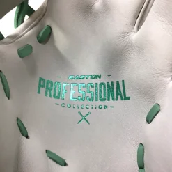 Used Easton PRO COLLECTION PCFP1150-2WG RH Throw Fastpitch Gloves White 11 1/2" NEVER USED