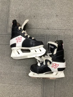 Used ELITE 77 Youth Hockey Skate Youth 12.0
