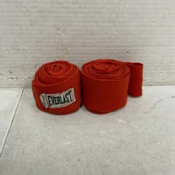 Used Everlast Boxing Accessory Red