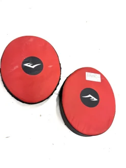 Used Everlast Boxing Pads Black