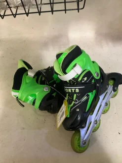 Used FEIMOHUAN Junior Rec Fitness Skates Black Adjustable
