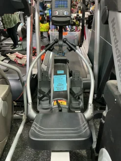 Used Fitness Reality 4000 MR Rowing Machine