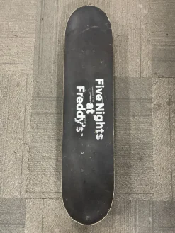 Used FIVE NIGHTS AT FREDDYS Complete Skateboard Black Regular