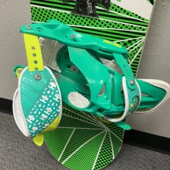 Used Forum RECON Mens Board/Bindings Green 160 cm