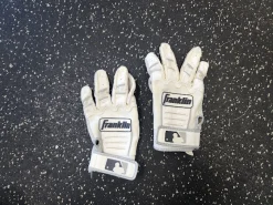 Used Franklin BB/SB Batting Gloves White SM