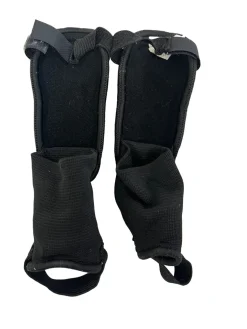 Used Franklin Youth XS Soccer Shin Guards
